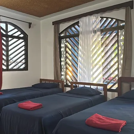 Hotel Marielos Tamarindo
