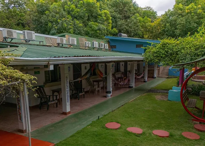 Hotel Marielos 2*