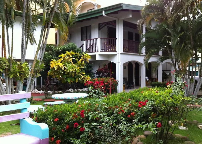 Hotel Marielos Tamarindo